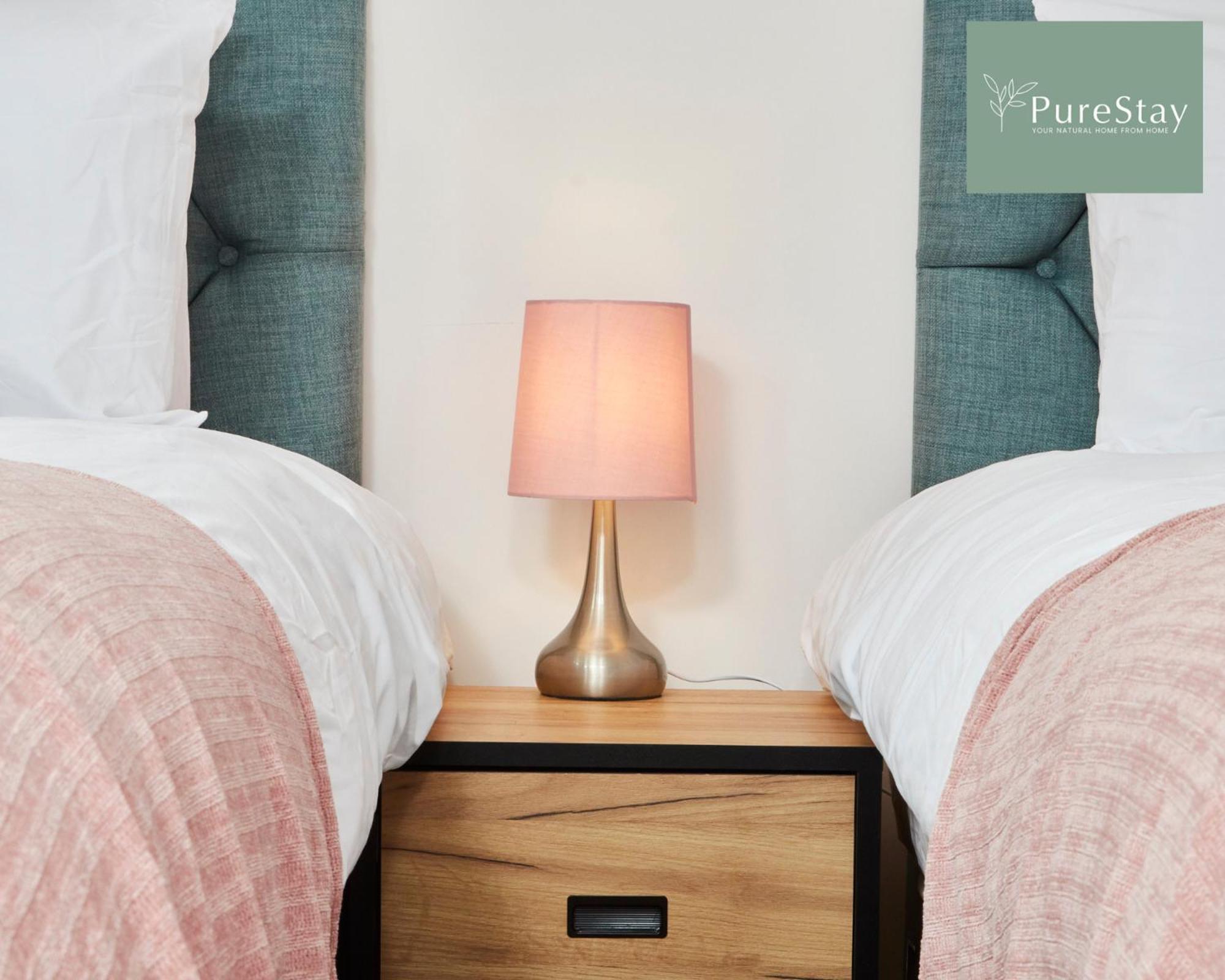 Stunning 5 Bed Manchester House With Parking By Purestay Short Lets & Serviced Accommodation Buitenkant foto