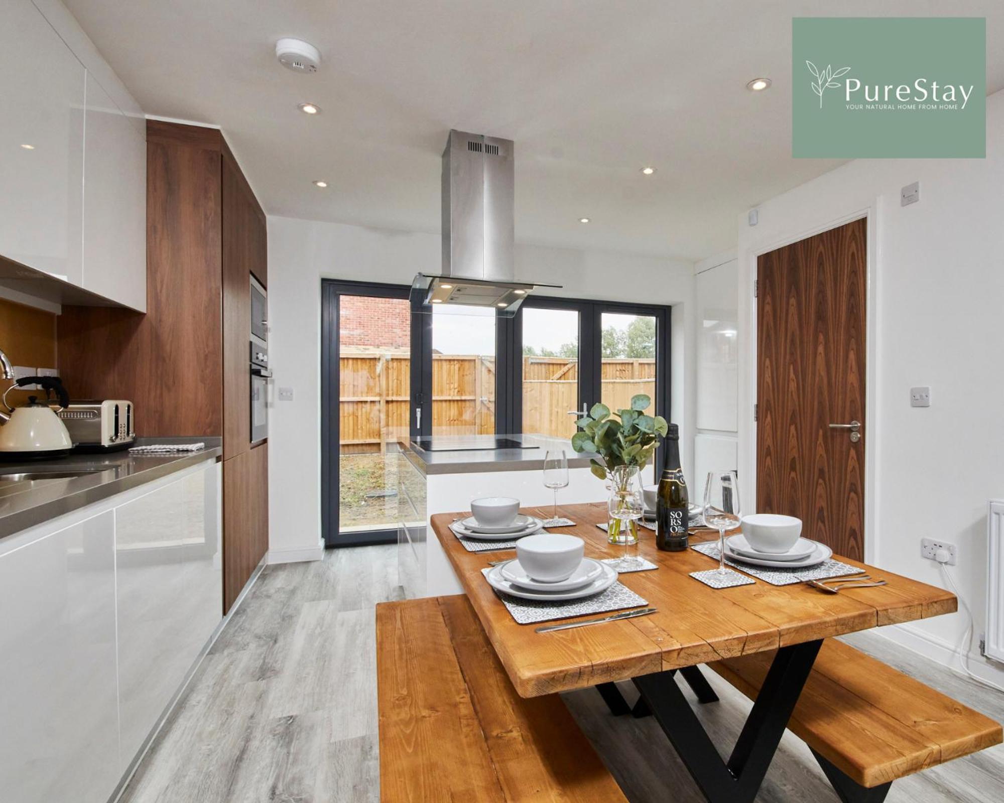 Stunning 5 Bed Manchester House With Parking By Purestay Short Lets & Serviced Accommodation Buitenkant foto