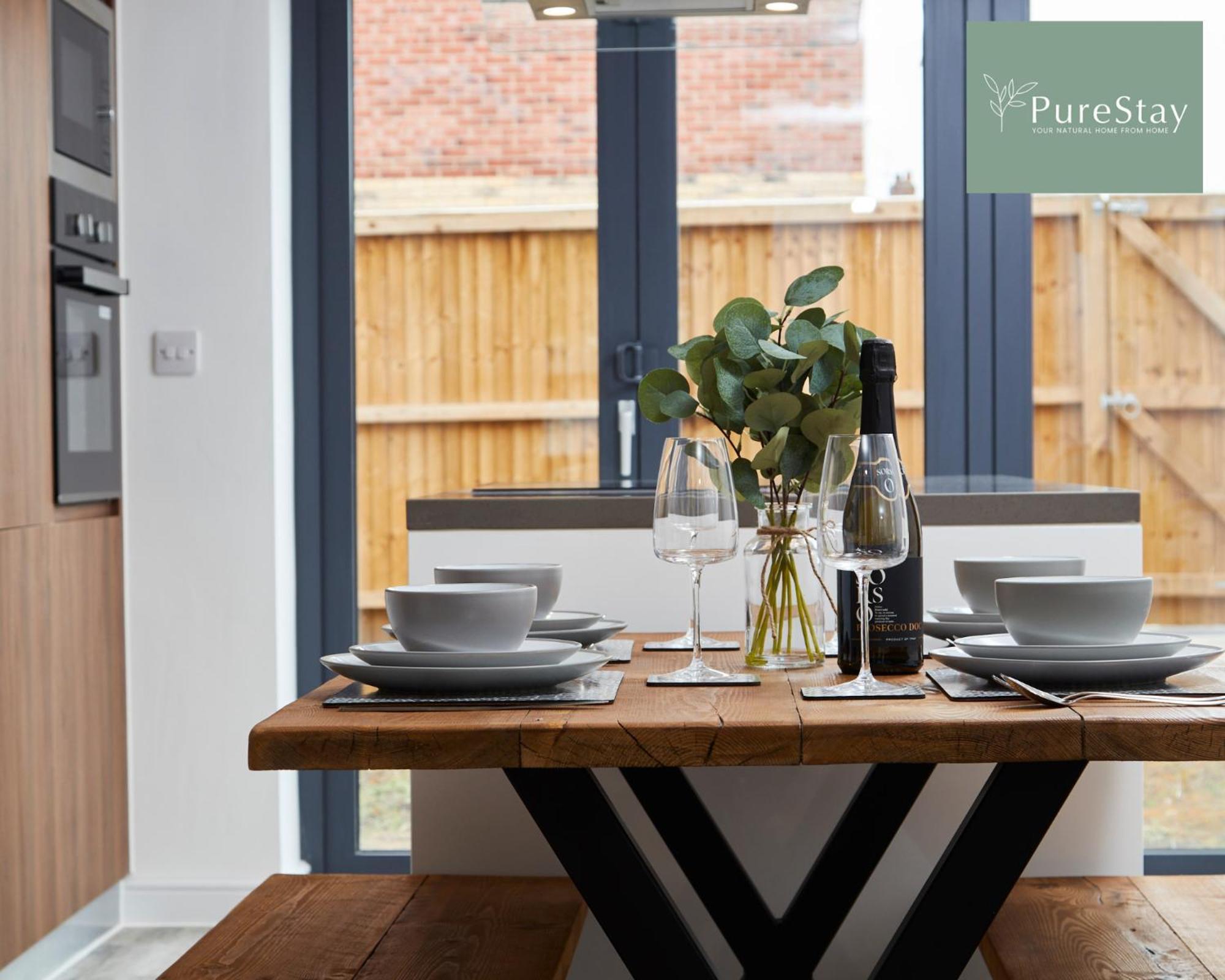 Stunning 5 Bed Manchester House With Parking By Purestay Short Lets & Serviced Accommodation Buitenkant foto