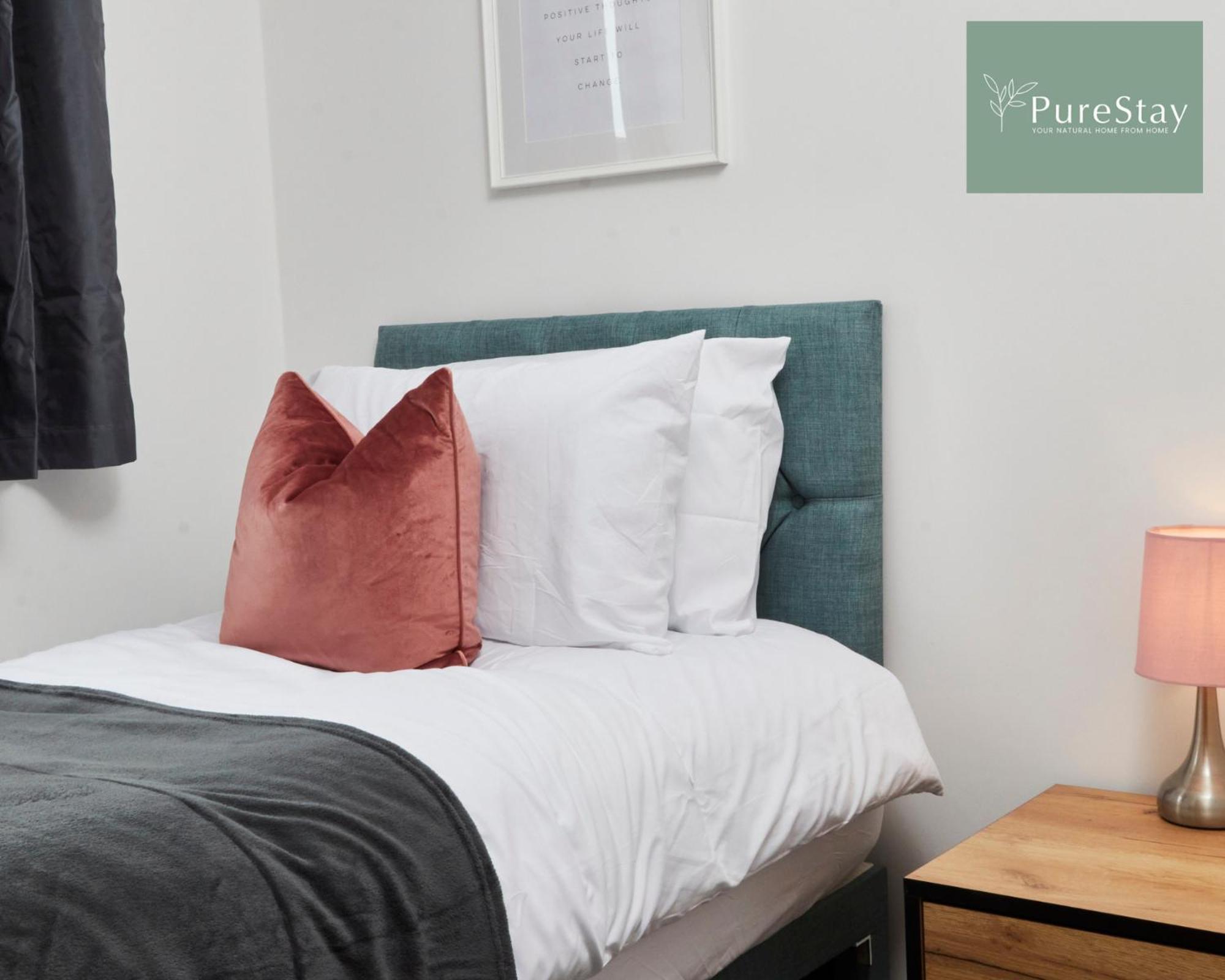 Stunning 5 Bed Manchester House With Parking By Purestay Short Lets & Serviced Accommodation Buitenkant foto