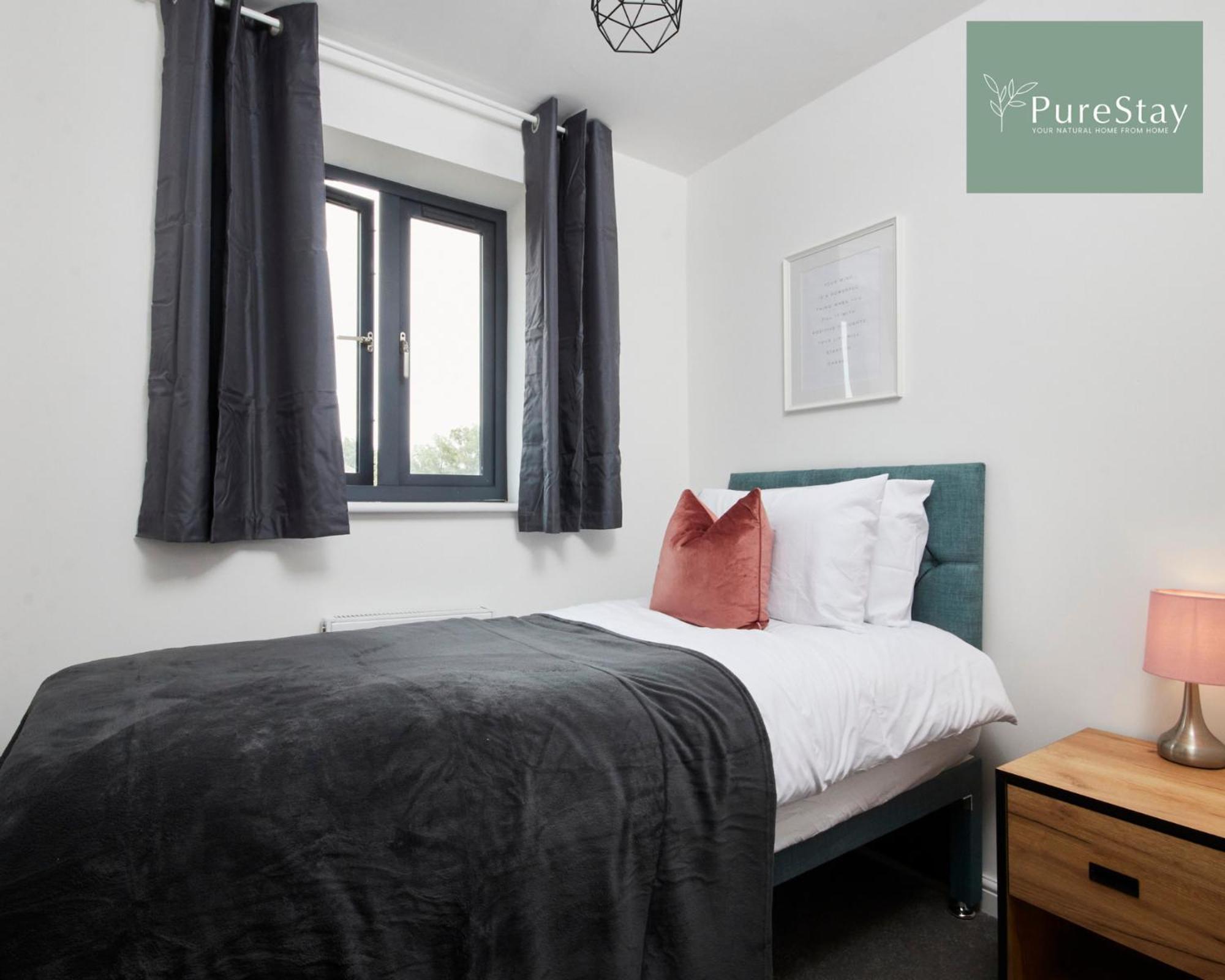 Stunning 5 Bed Manchester House With Parking By Purestay Short Lets & Serviced Accommodation Buitenkant foto
