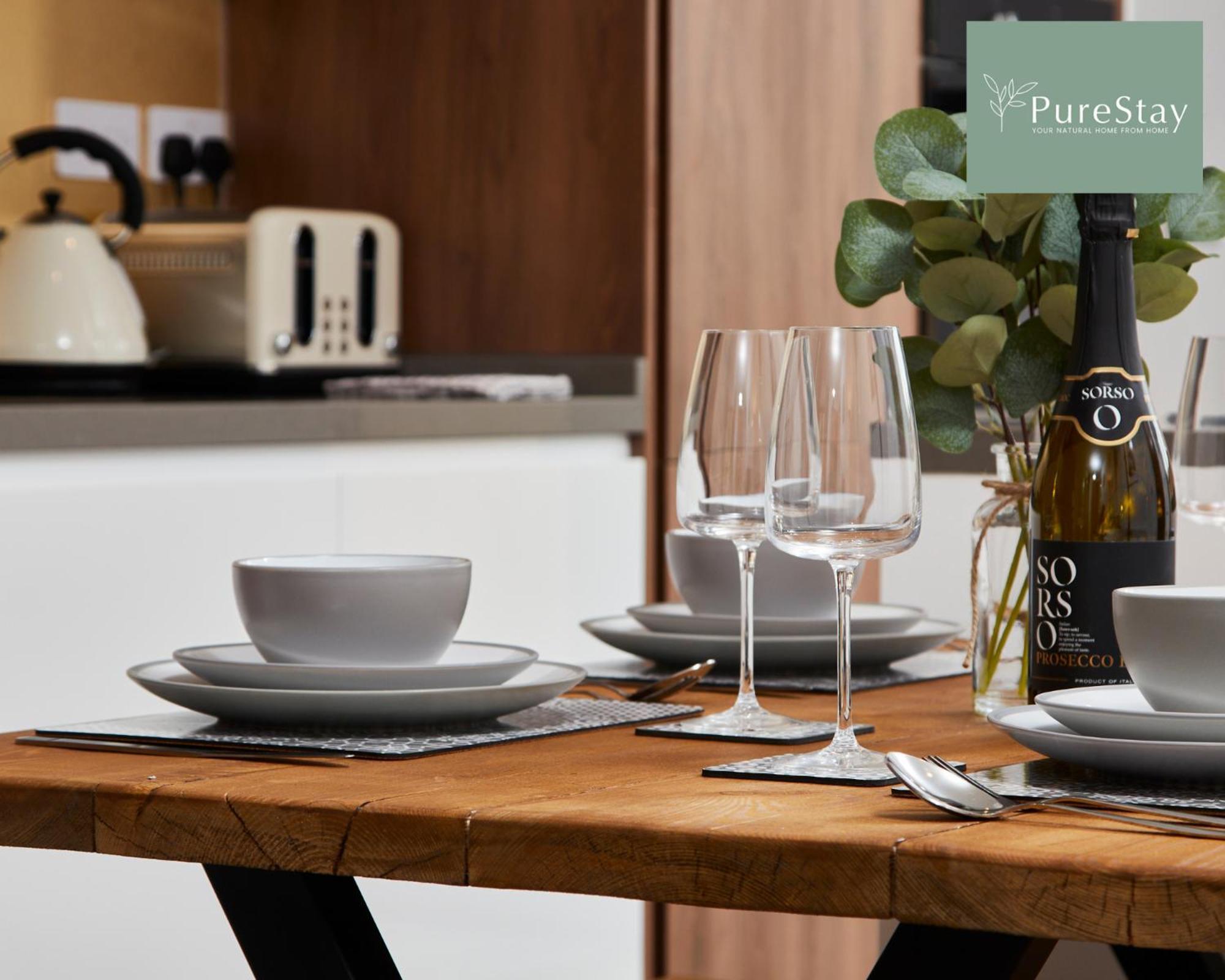 Stunning 5 Bed Manchester House With Parking By Purestay Short Lets & Serviced Accommodation Buitenkant foto